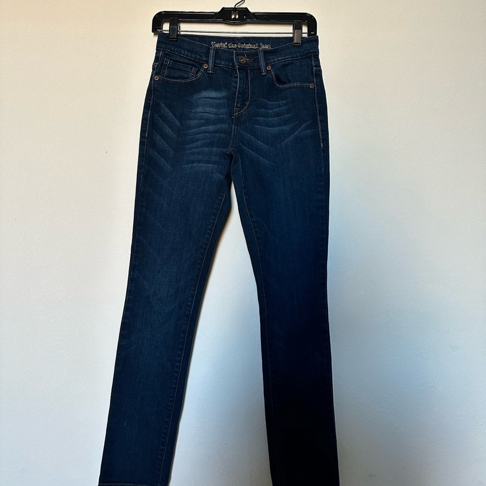 Levi’s, the original Jean. High rise skinny, 632TM jeans.